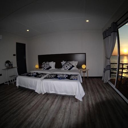 Shun Shun Water Bungalows Hotell Semporna Eksteriør bilde