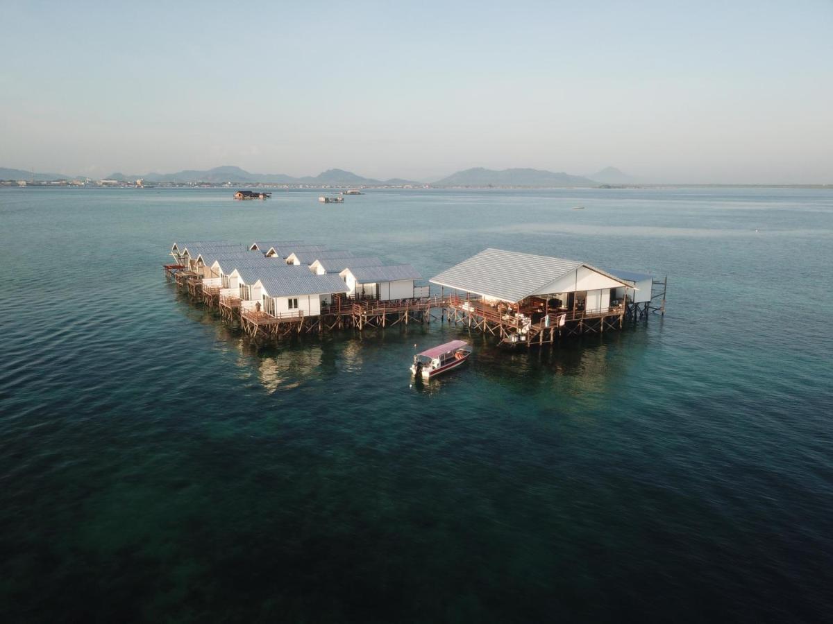 Shun Shun Water Bungalows Hotell Semporna Eksteriør bilde