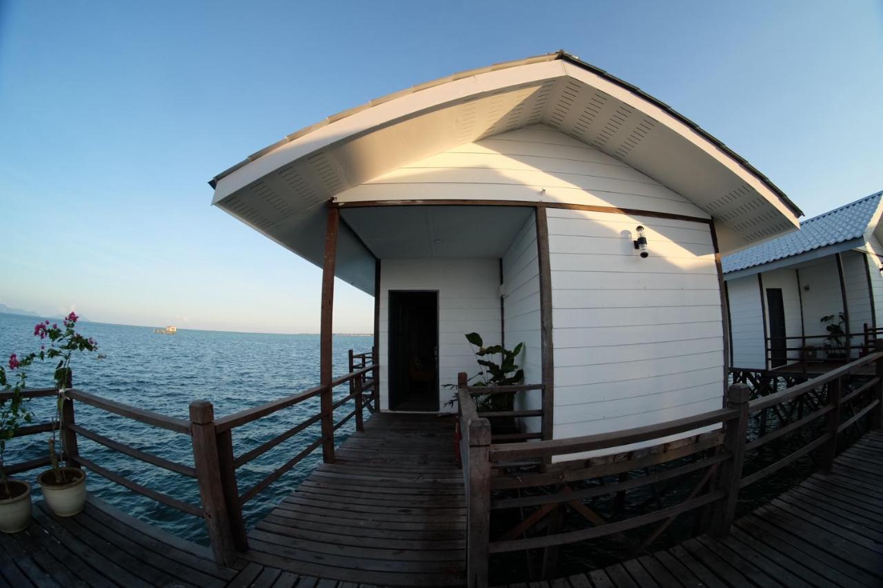 Shun Shun Water Bungalows Hotell Semporna Eksteriør bilde